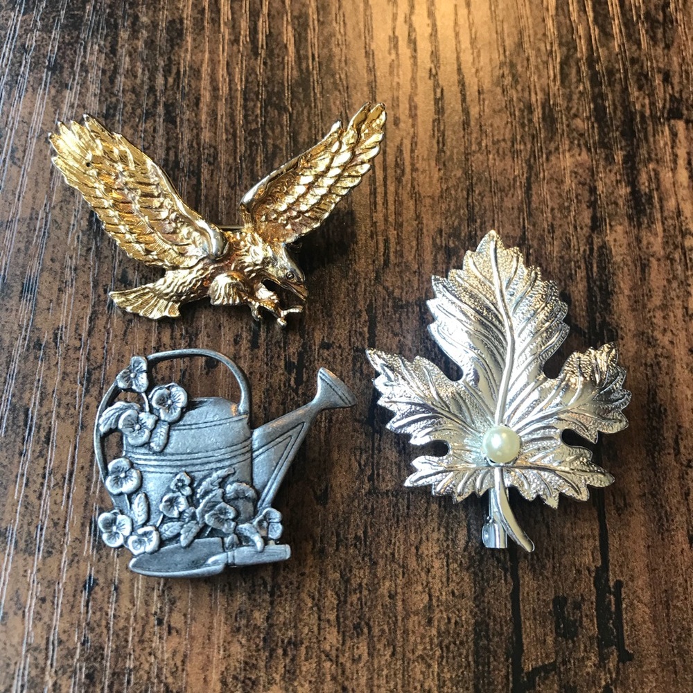 Vintage brooches- 3 pc lot -